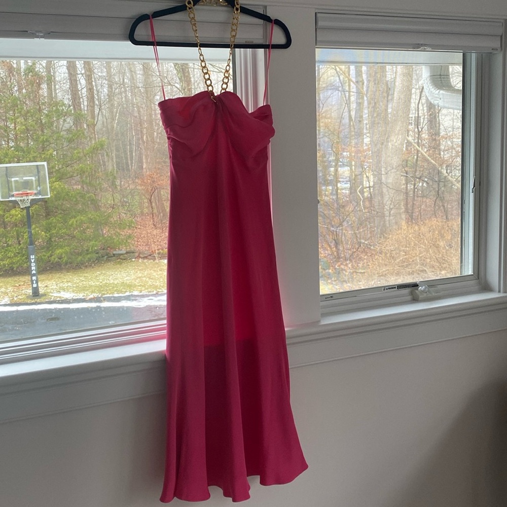 Fuchsia slip dress with zipper in back.  Can be worn strapless or with necklace.